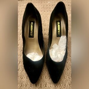 Classified Black Heels Suede Design